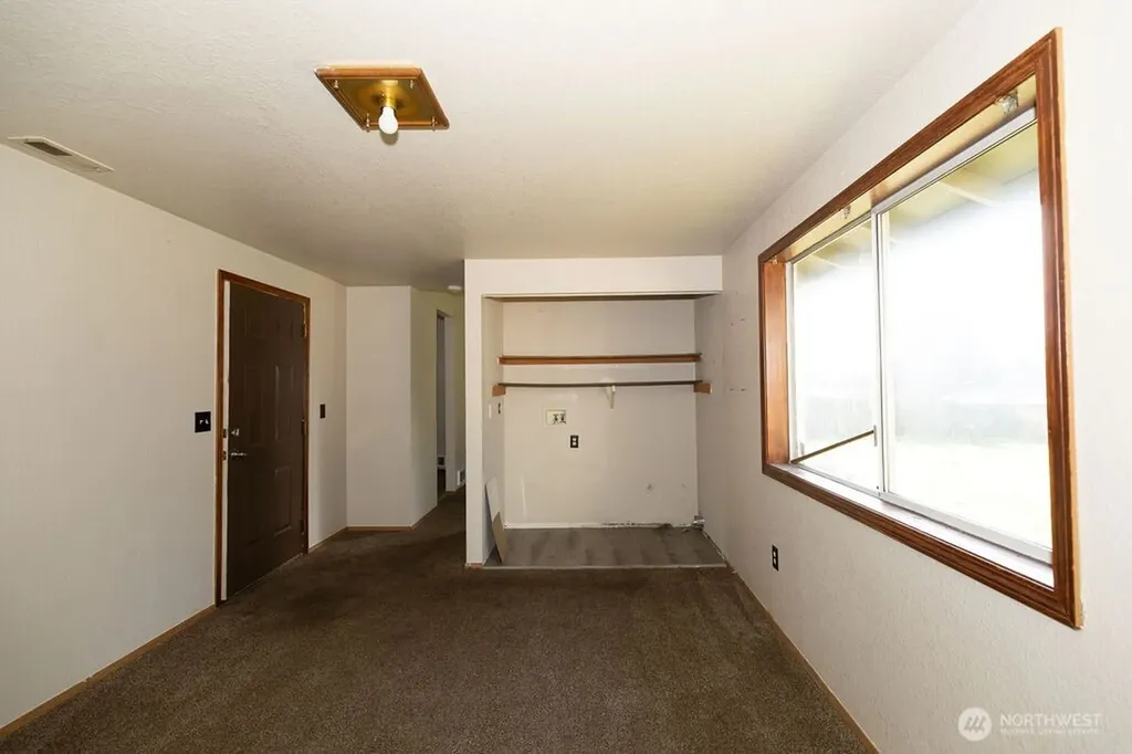 10210 C Street E Tacoma WA 98445