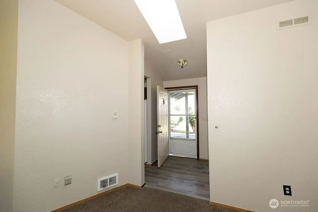 10210 C Street E Tacoma WA 98445