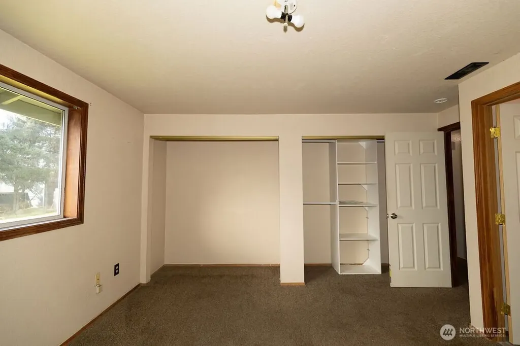 10210 C Street E Tacoma WA 98445