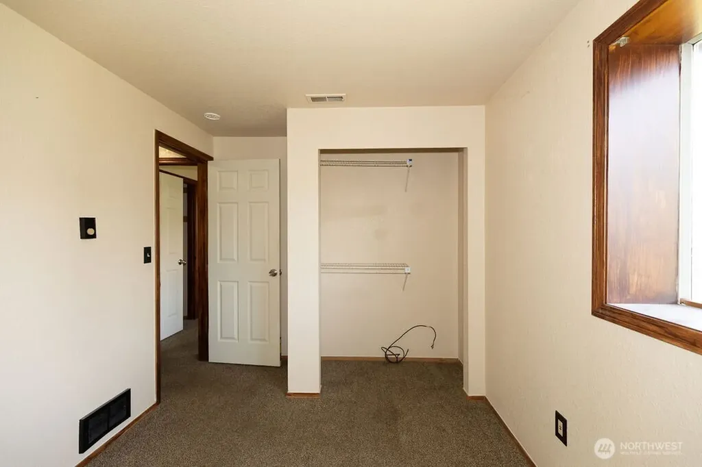 10210 C Street E Tacoma WA 98445