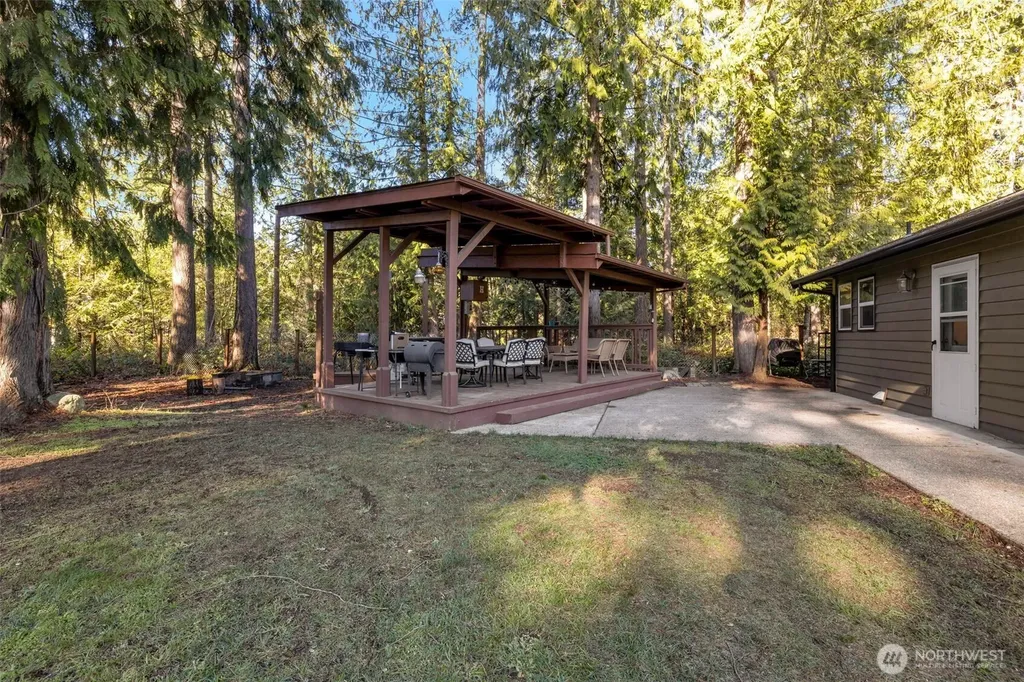 37905 250th Avenue SE Enumclaw WA 98022