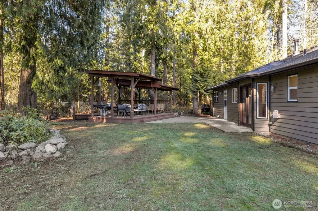 37905 250th Avenue SE Enumclaw WA 98022