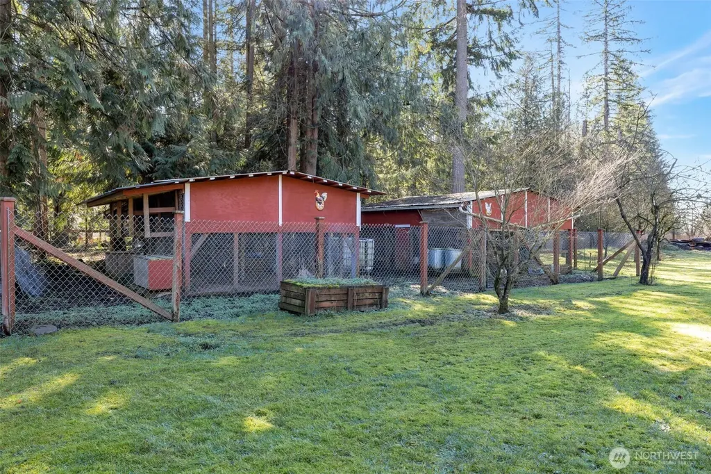37905 250th Avenue SE Enumclaw WA 98022