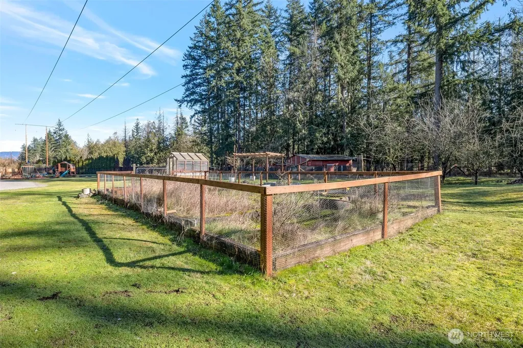 37905 250th Avenue SE Enumclaw WA 98022