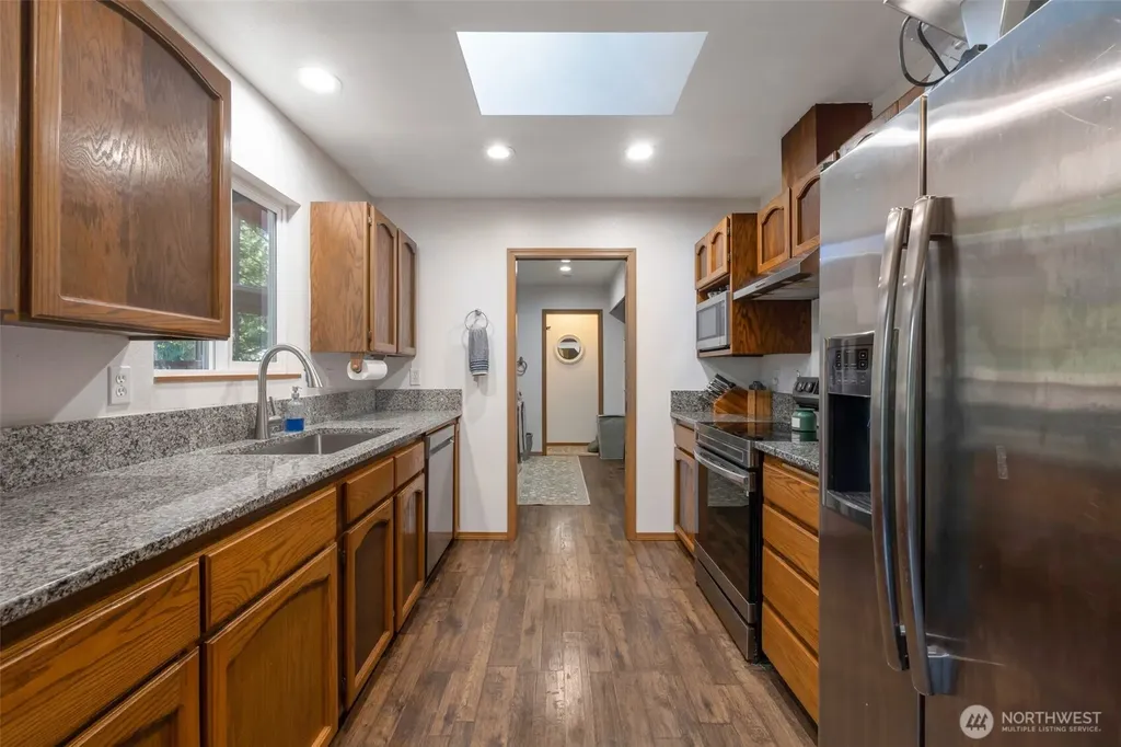 37905 250th Avenue SE Enumclaw WA 98022