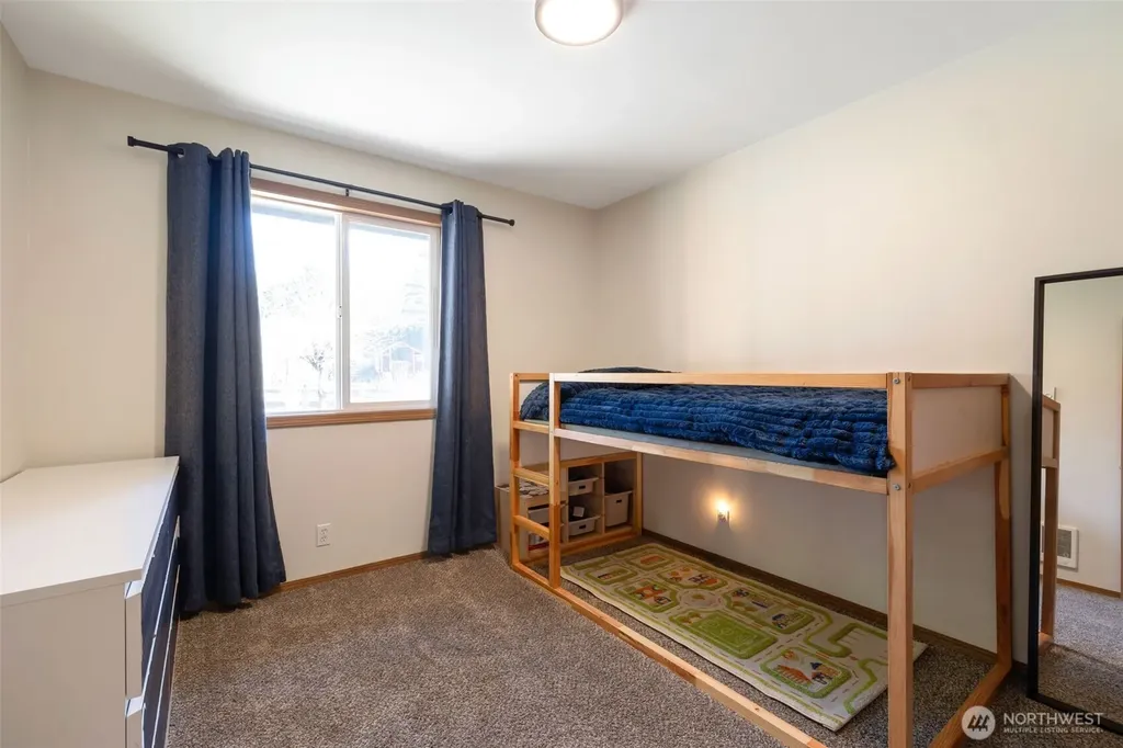 37905 250th Avenue SE Enumclaw WA 98022