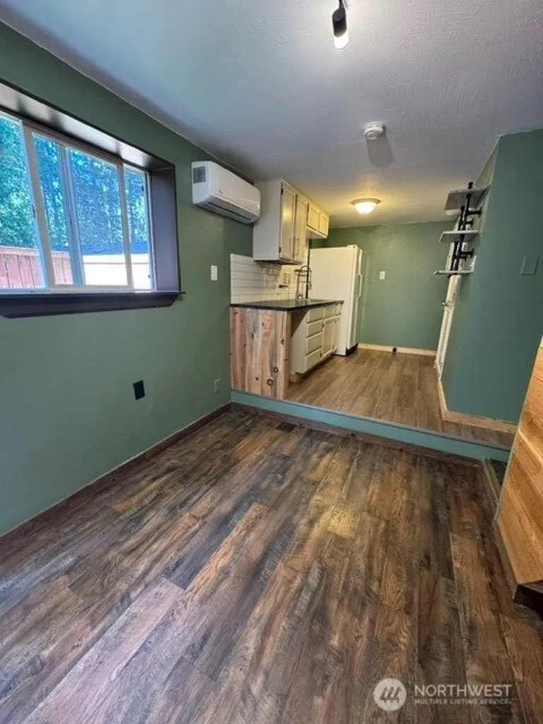 37905 250th Avenue SE Enumclaw WA 98022
