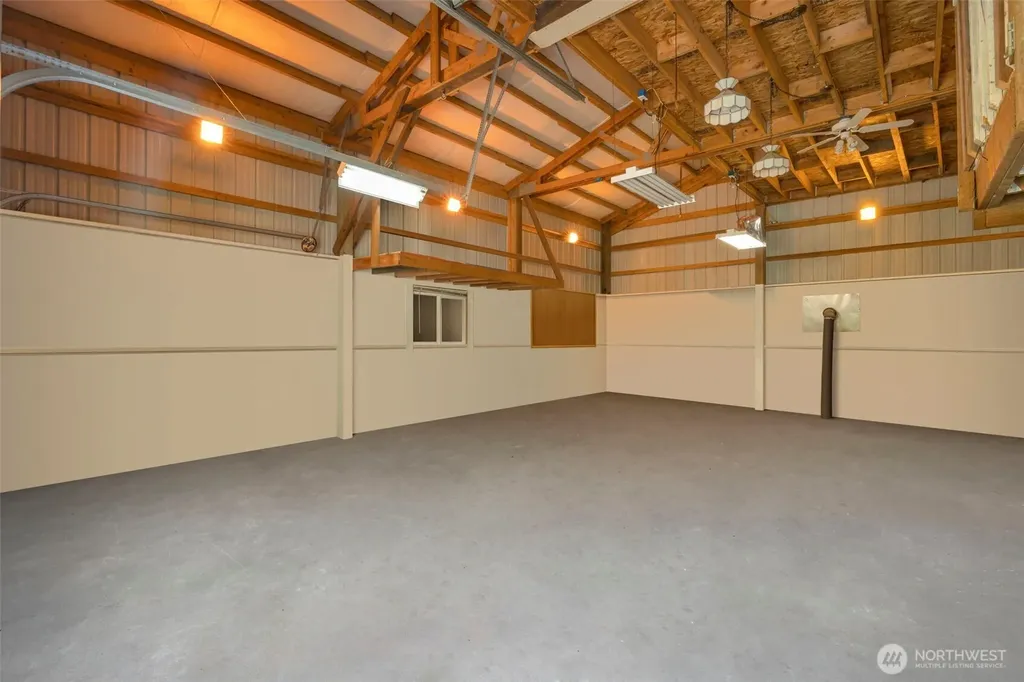 37905 250th Avenue SE Enumclaw WA 98022