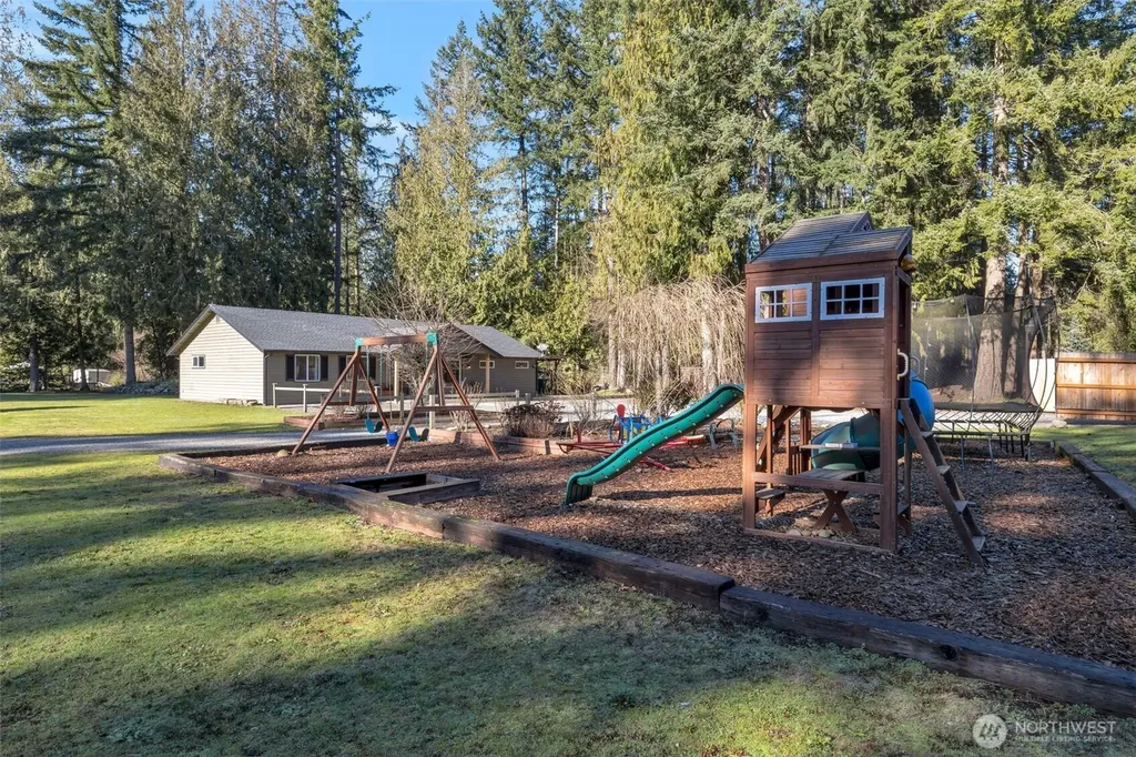 37905 250th Avenue SE Enumclaw WA 98022