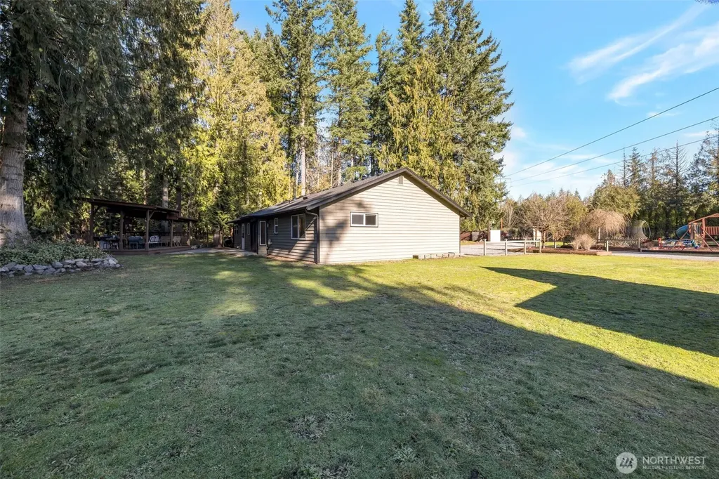 37905 250th Avenue SE Enumclaw WA 98022