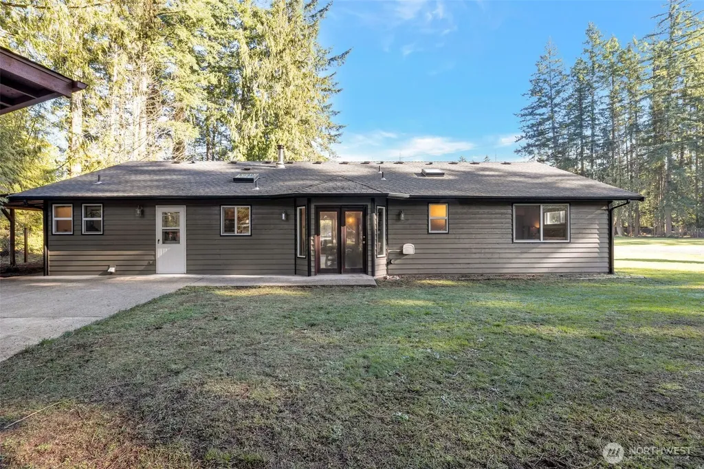 37905 250th Avenue SE Enumclaw WA 98022