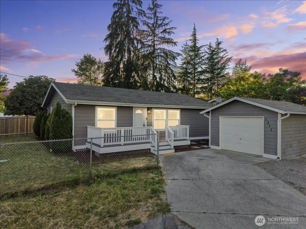 1311 104th St E Tacoma WA 98445