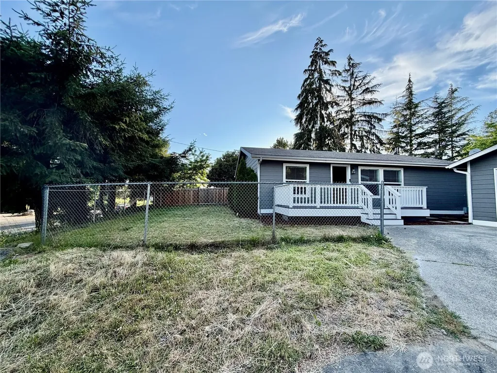 1311 104th St E Tacoma WA 98445