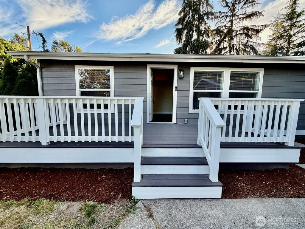 1311 104th St E Tacoma WA 98445