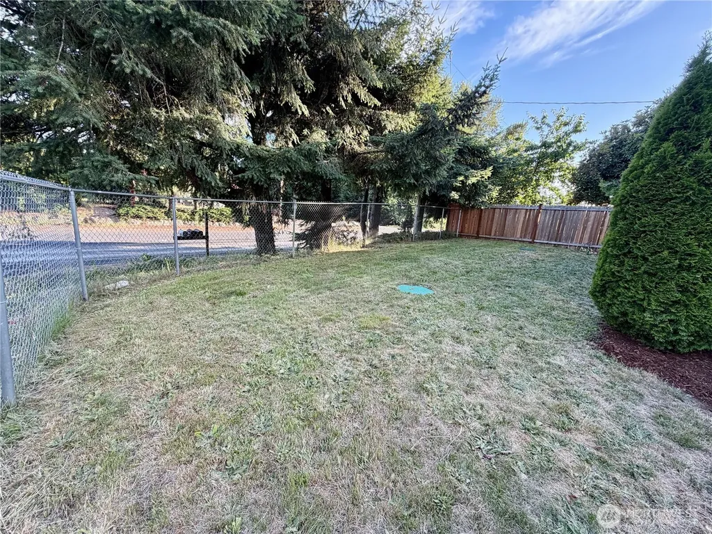 1311 104th St E Tacoma WA 98445