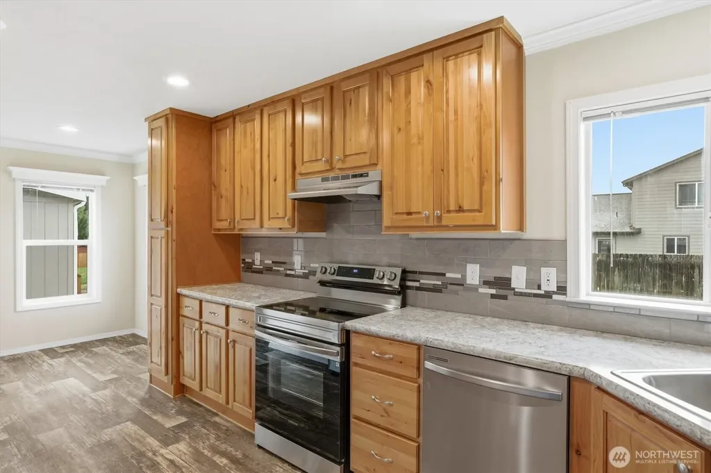 601 Helton Street Castle Rock WA 98611