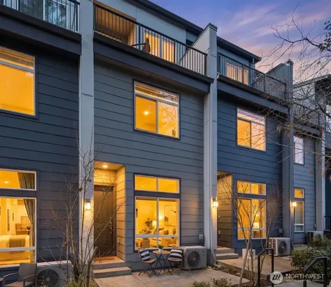 8321 NE 176th Court Kenmore WA 98028