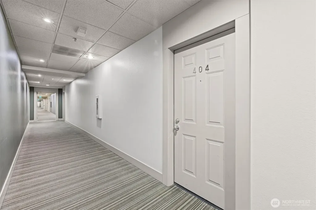 526 1st Avenue S Seattle WA 98104