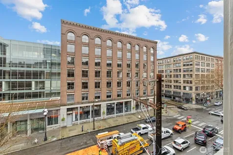 526 1st Avenue S Seattle WA 98104
