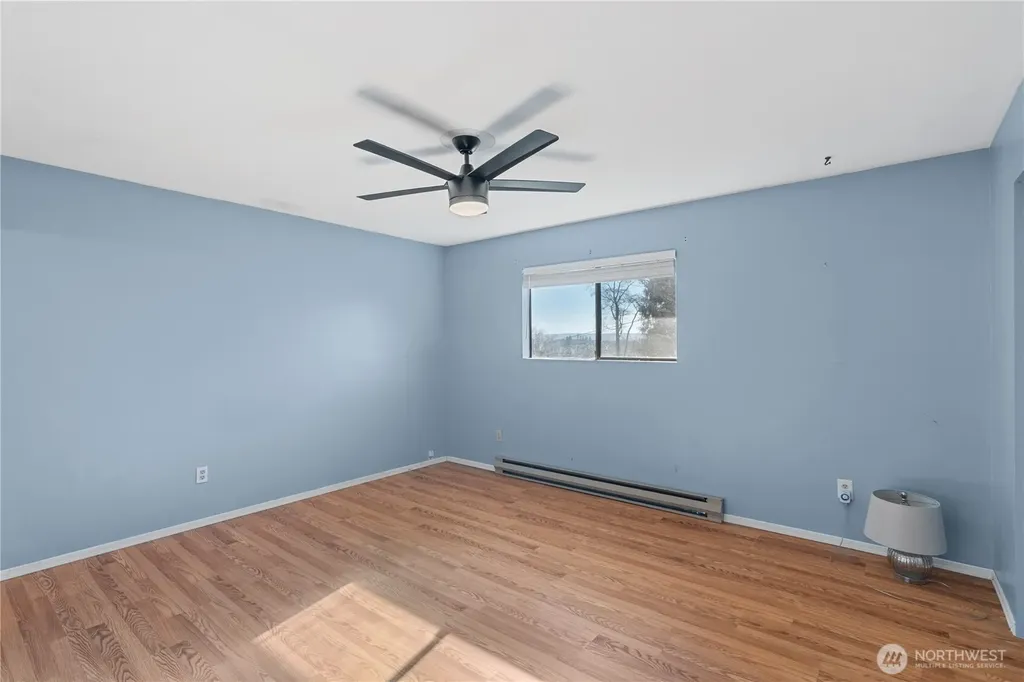 209 W Chenault Avenue Hoquiam WA 98550