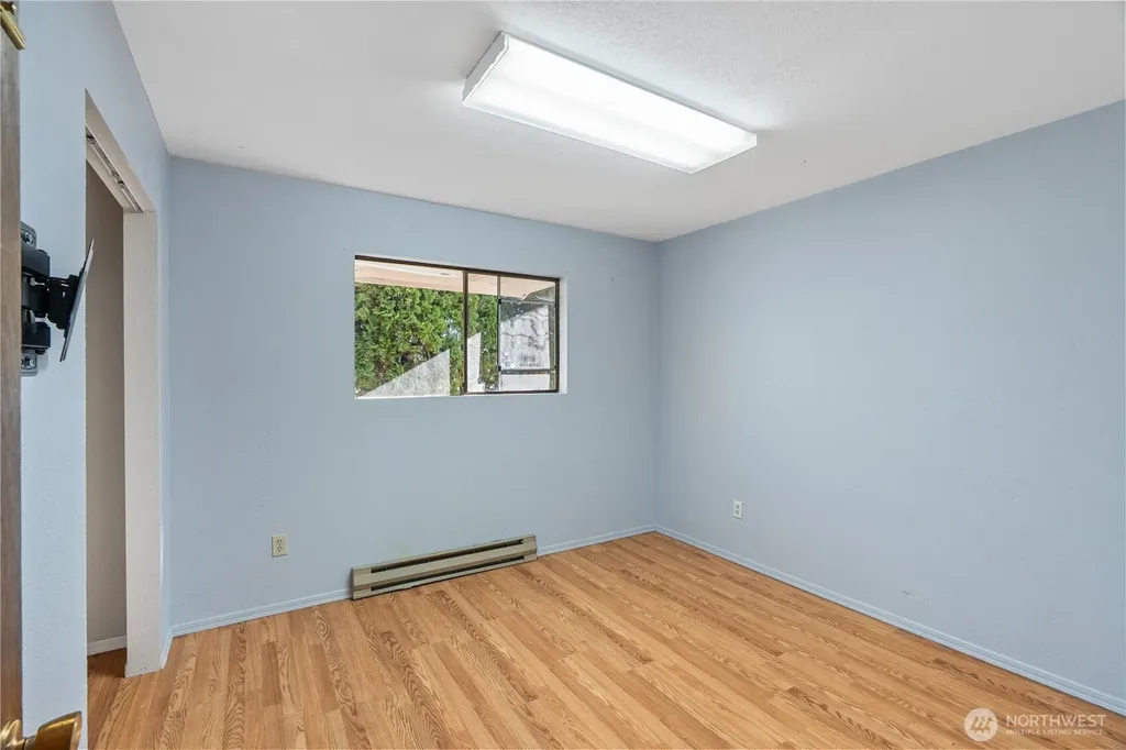 209 W Chenault Avenue Hoquiam WA 98550