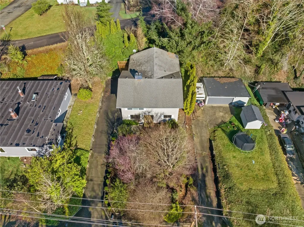 209 W Chenault Avenue Hoquiam WA 98550