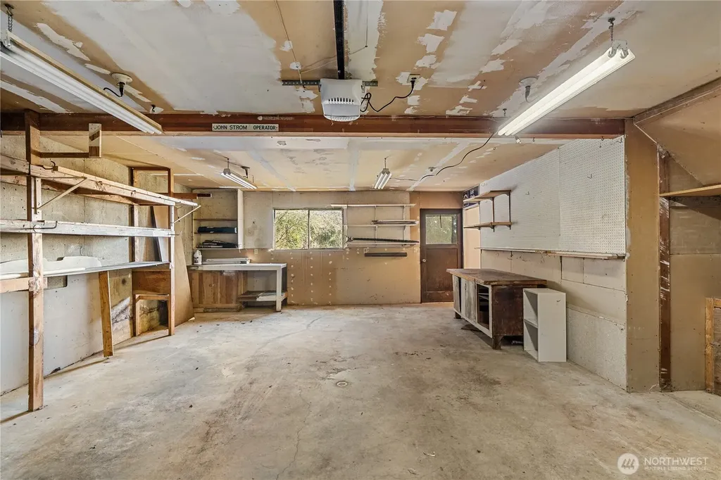 209 W Chenault Avenue Hoquiam WA 98550