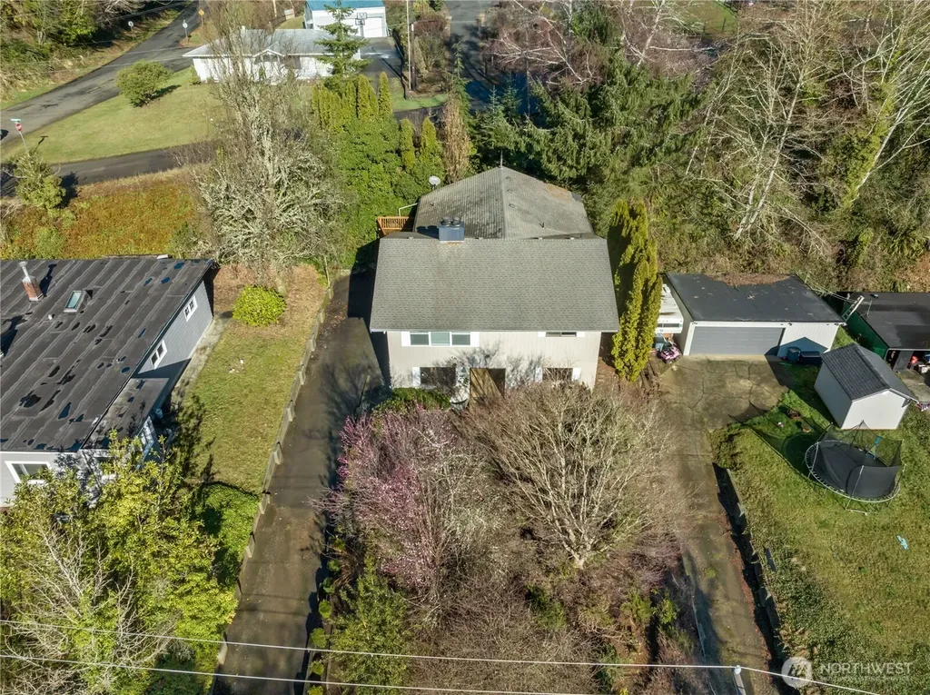 209 W Chenault Avenue Hoquiam WA 98550
