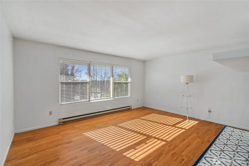 209 W Chenault Avenue Hoquiam WA 98550