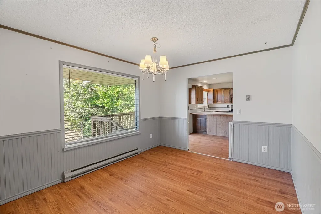 209 W Chenault Avenue Hoquiam WA 98550