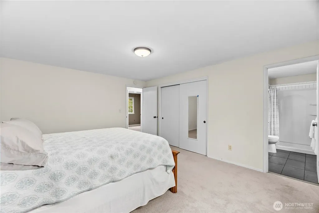 9911 Berkshire Loop SE Olympia WA 98513