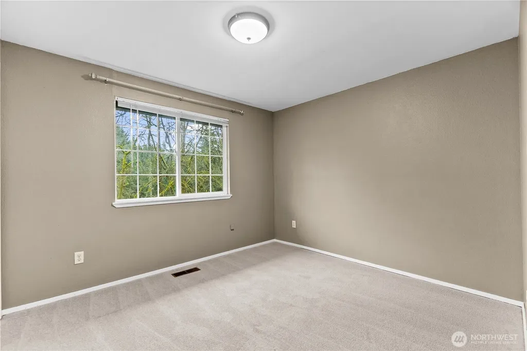 9911 Berkshire Loop SE Olympia WA 98513