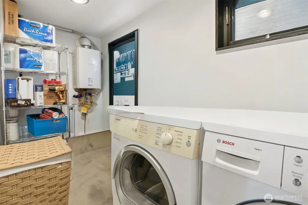 3868 16th Avenue SW Seattle WA 98106