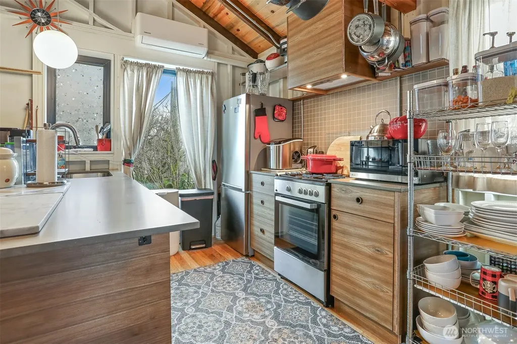 3868 16th Avenue SW Seattle WA 98106