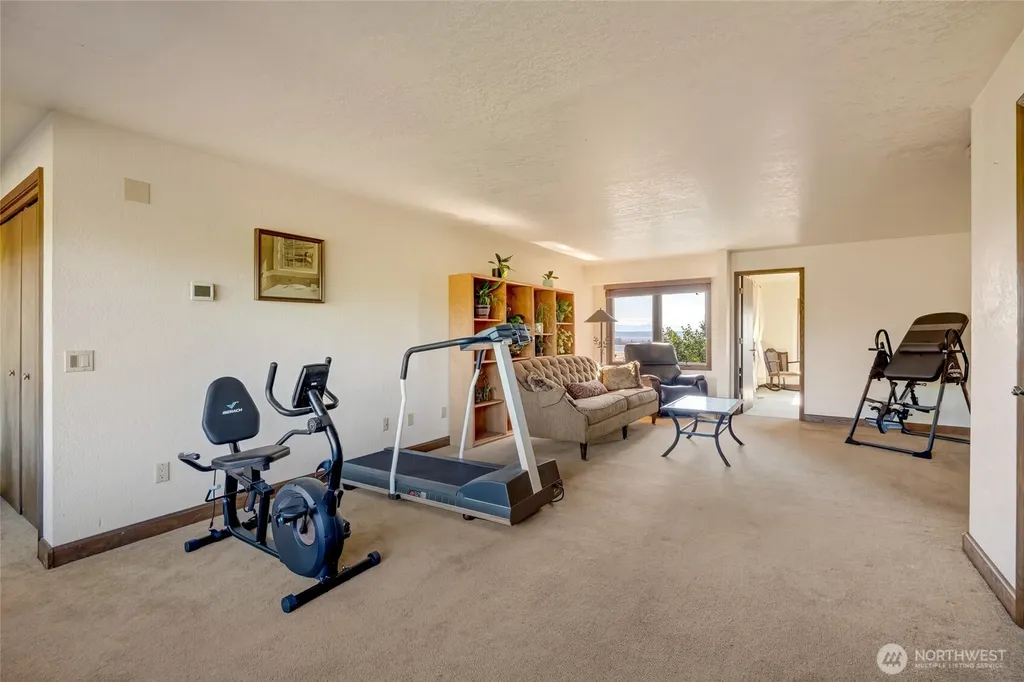 416 Alverson Boulevard Everett WA 98201