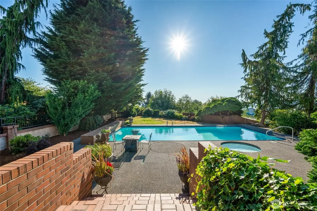 416 Alverson Boulevard Everett WA 98201