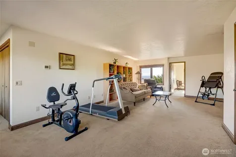 416 Alverson Boulevard Everett WA 98201