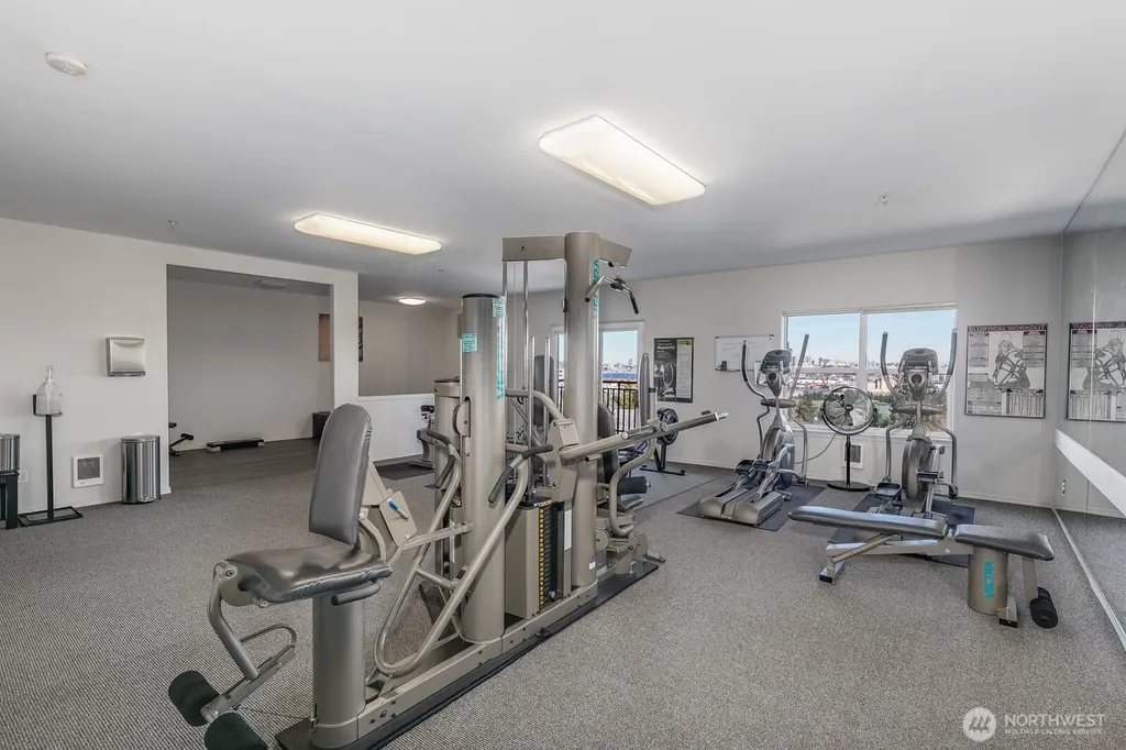 3221 SW Avalon Way Seattle WA 98126