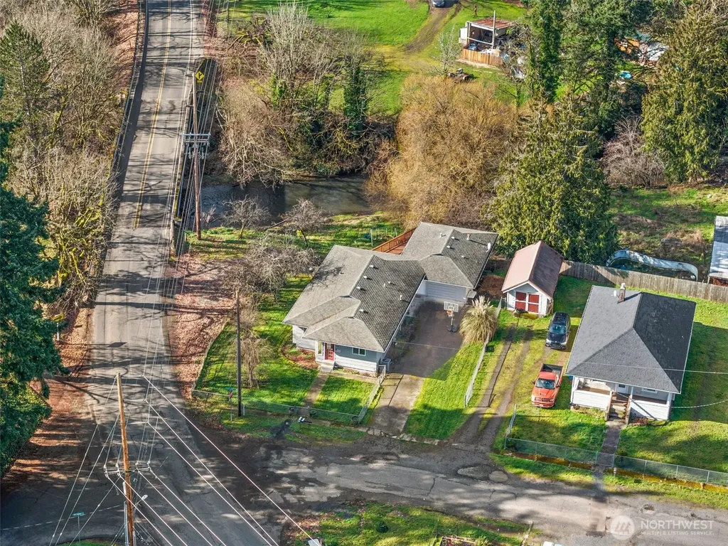 418 SW Canyon Loop Winlock WA 98596