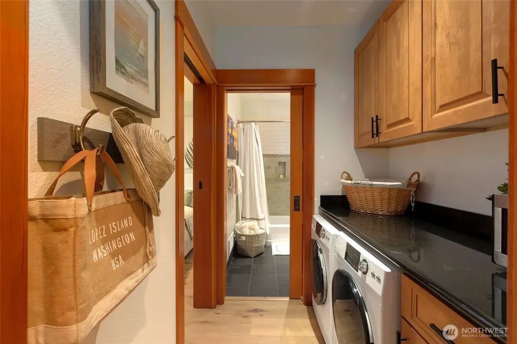 232 A Street Friday Harbor WA 98250