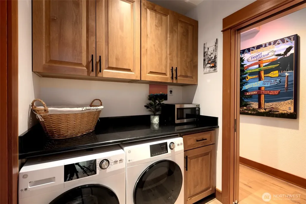 232 A Street Friday Harbor WA 98250
