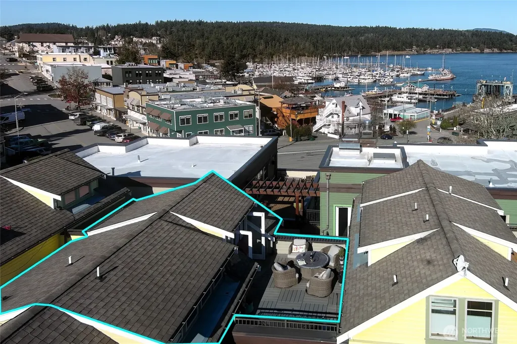 232 A Street Friday Harbor WA 98250