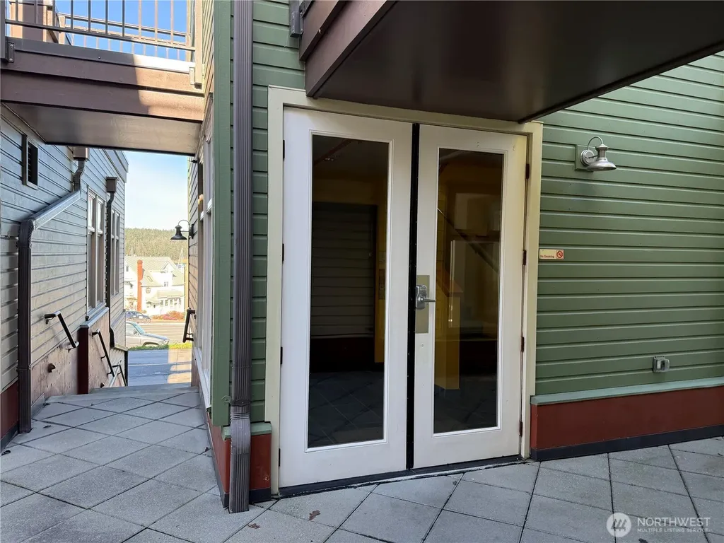 232 A Street Friday Harbor WA 98250