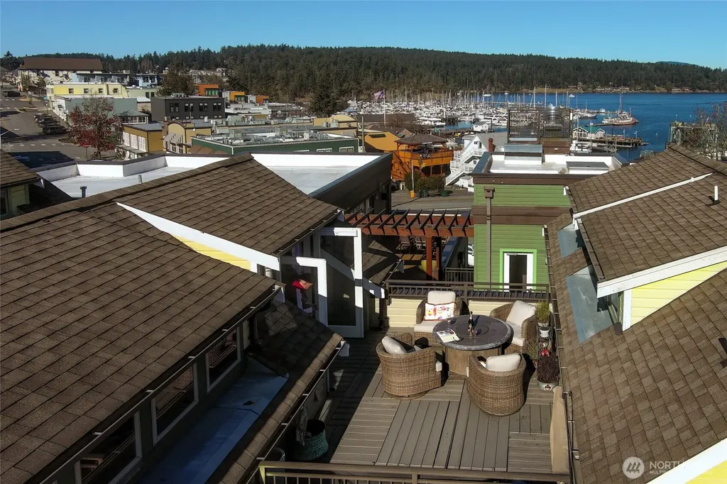 232 A Street Friday Harbor WA 98250