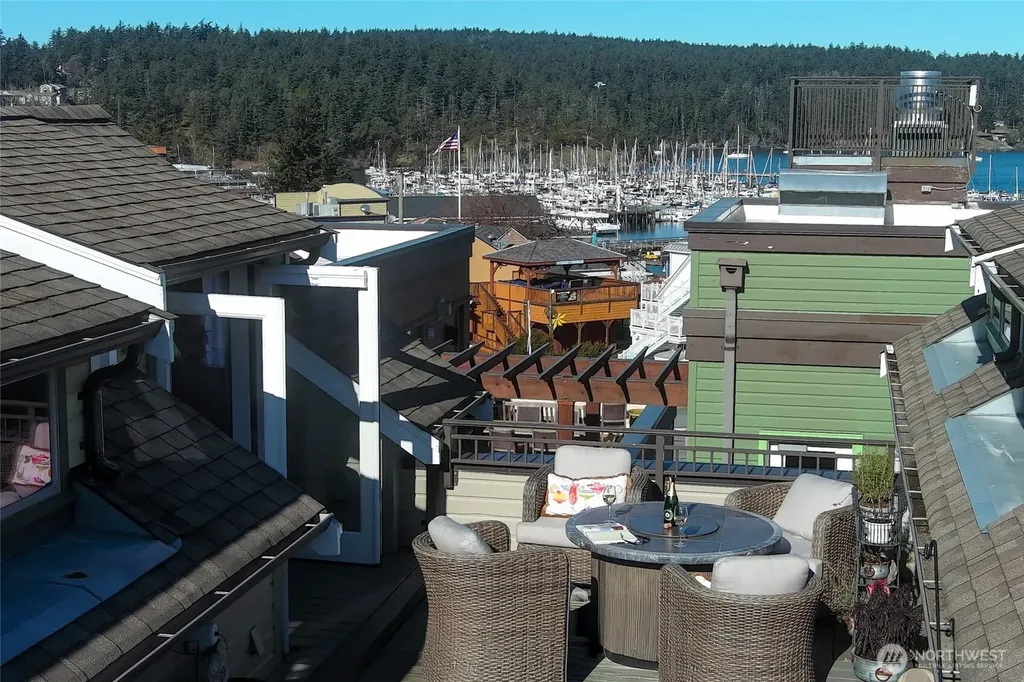 232 A Street Friday Harbor WA 98250