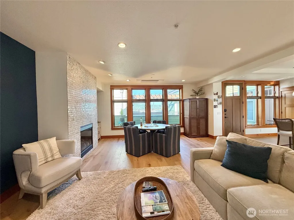 232 A Street Friday Harbor WA 98250