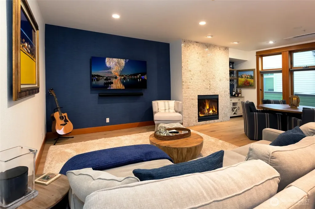 232 A Street Friday Harbor WA 98250