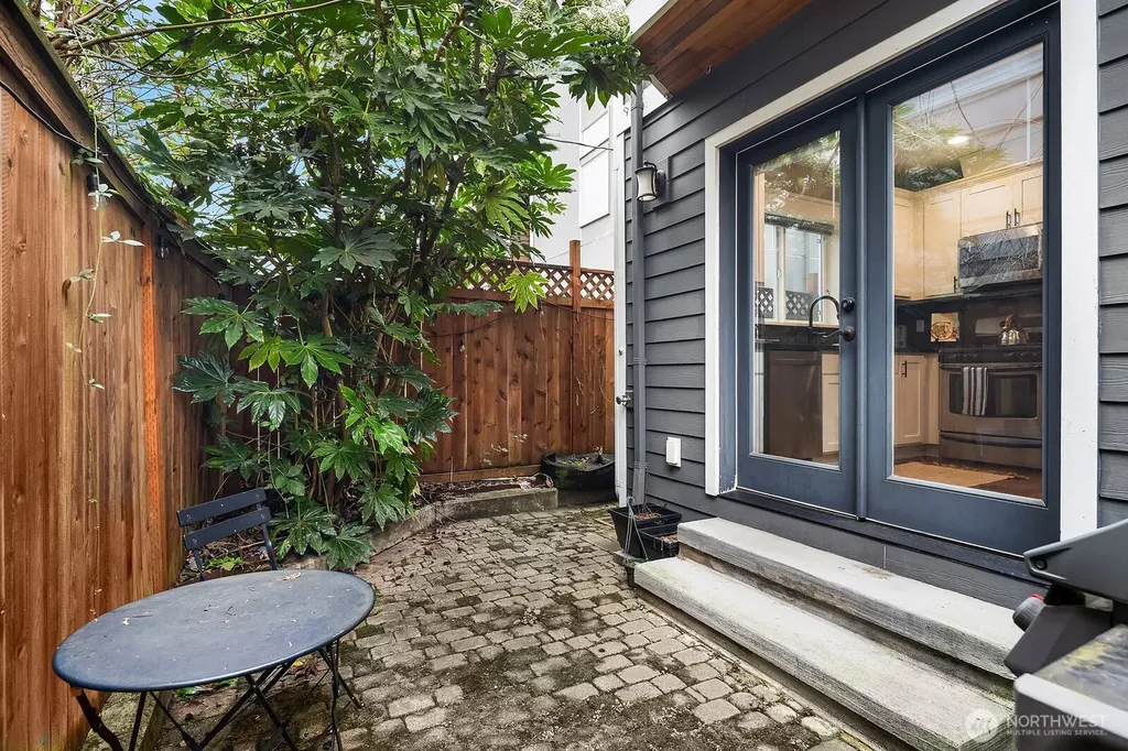 114 W Florentia Street Seattle WA 98119