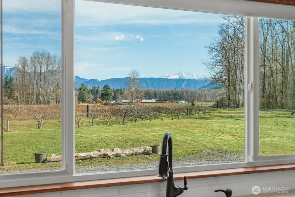 3999 Deming Road Everson WA 98247