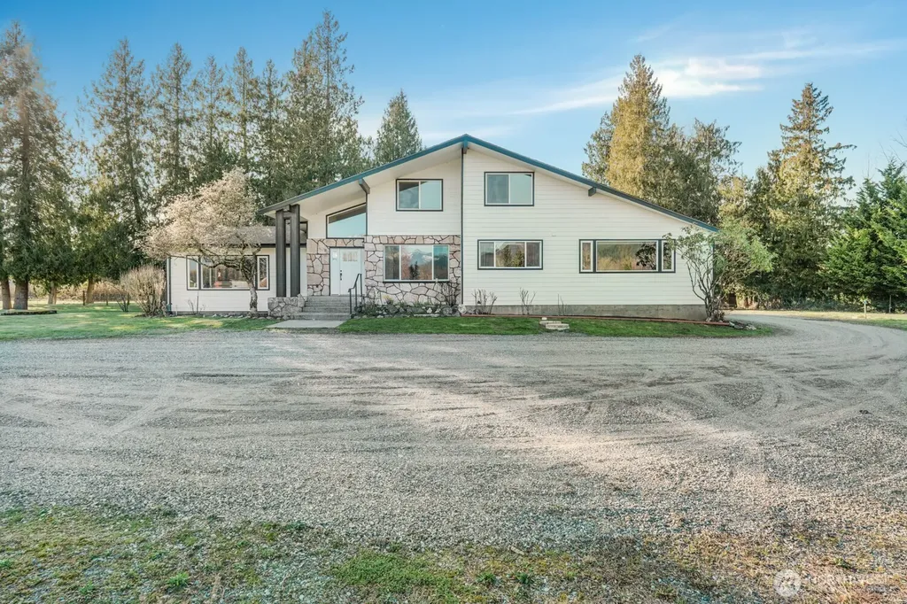 3999 Deming Road Everson WA 98247